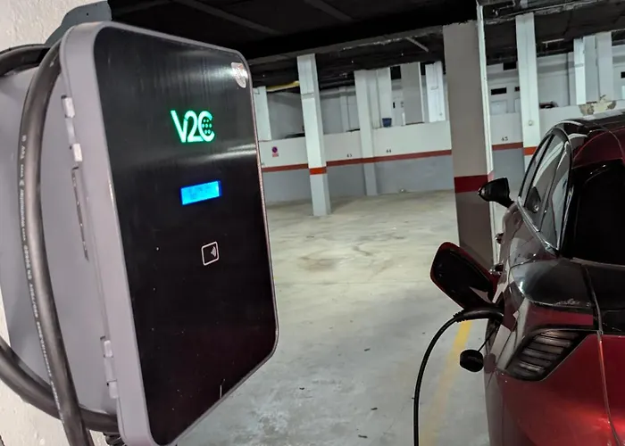 Alojamiento Aguilar, Con Cargador De Vehiculo Electrico